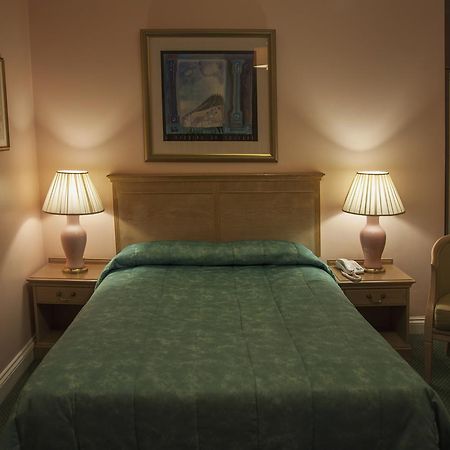 Her Majesty Hotel London Exterior foto